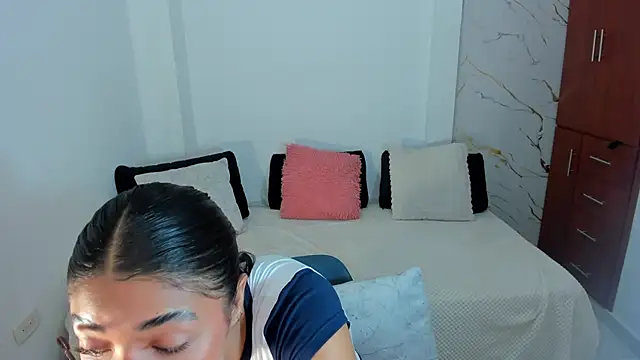martina roldam online show from 06.27.26