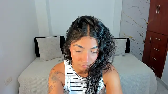 martina roldam online show from 07.01.26