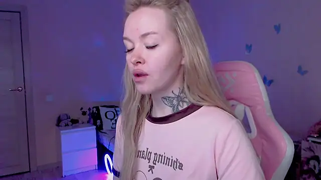Naughty Mable online show from 04.29.26