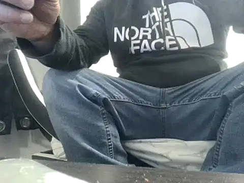 Snapshot of party51502 chatting on 02.05.25 party51502 online show from 02.05.25