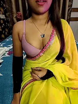 Snapshot of Little__Lia chatting on 03.12.25 Little Lia online show from 03.12.25