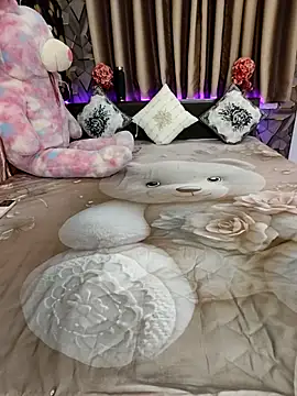 Snapshot of Little__Lia chatting on 11.26.25 Little Lia online show from 11.26.25