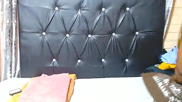Snapshot of EROTIC_BARBIE28 chatting on 07.04.26 EROTIC BARBIE28 online show from 07.04.26