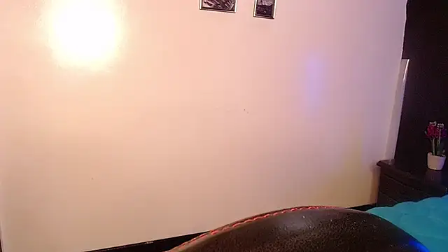 nikkystorm1  online show from 12.23.24