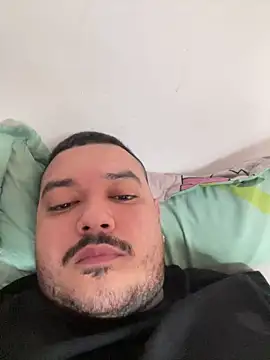 Snapshot of El_Titan1998 chatting on 03.03.25 El Titan1998 online show from 03.03.25