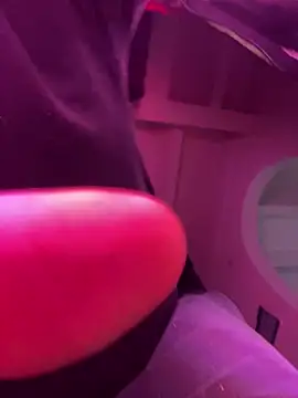 Snapshot of El_Titan1998 chatting on 03.11.25 El Titan1998 online show from 03.11.25