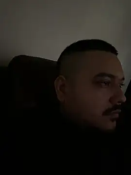 Snapshot of El_Titan1998 chatting on 03.16.25 El Titan1998 online show from 03.16.25