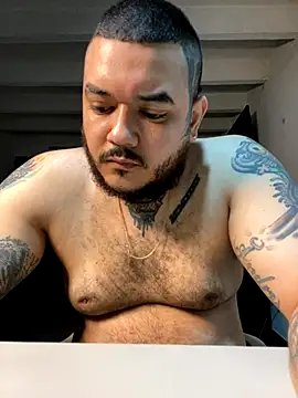 Snapshot of El_Titan1998 chatting on 09.27.25 El Titan1998 online show from 09.27.25