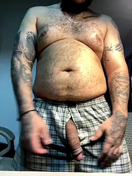 Snapshot of El_Titan1998 chatting on 12.22.25 El Titan1998 online show from 12.22.25