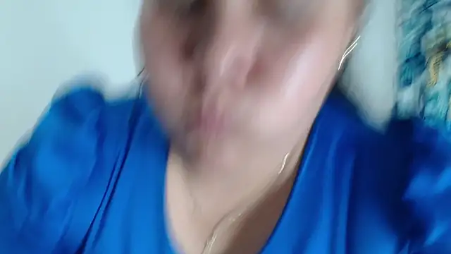 Snapshot of kariragapeass18 chatting on 12.30.24 kariragapeass18 online show from 12.30.24