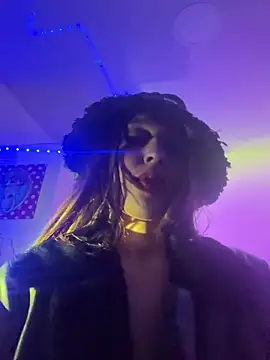 Snapshot of BlueStoneX chatting on 01.26.25 BlueStoneX online show from 01.26.25