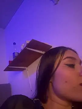 Snapshot of BlueStoneX chatting on 02.07.25 BlueStoneX online show from 02.07.25