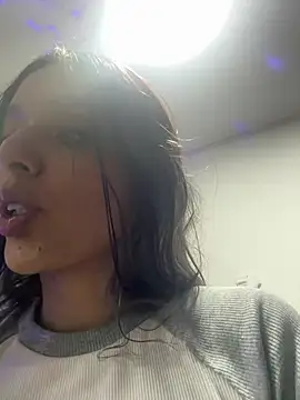 Snapshot of BlueStoneX chatting on 03.01.25 BlueStoneX online show from 03.01.25