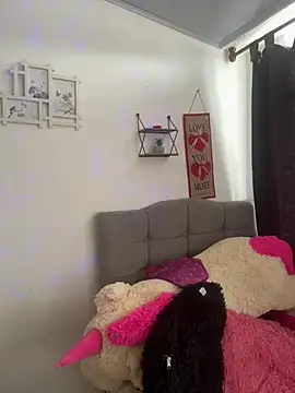 Snapshot of BlueStoneX chatting on 03.02.25 BlueStoneX online show from 03.02.25