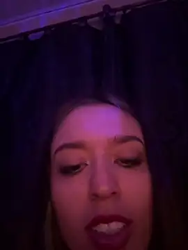 Snapshot of BlueStoneX chatting on 03.18.25 BlueStoneX online show from 03.18.25