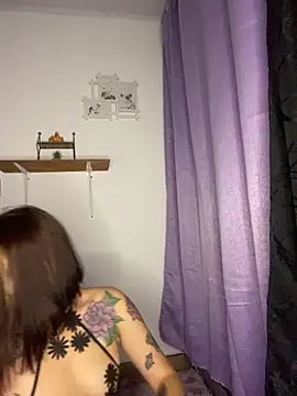 Snapshot of BlueStoneX chatting on 09.14.25 BlueStoneX online show from 09.14.25