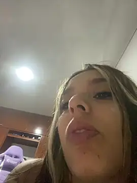 Snapshot of BlueStoneX chatting on 10.24.25 BlueStoneX online show from 10.24.25