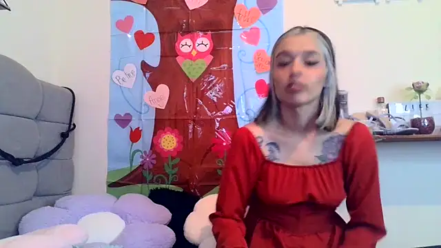 Snapshot of BlueStoneX chatting on 02.15.26 BlueStoneX online show from 02.15.26