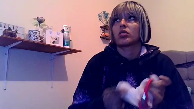 Snapshot of BlueStoneX chatting on 03.08.26 BlueStoneX online show from 03.08.26