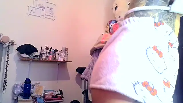 Snapshot of BlueStoneX chatting on 03.14.26 BlueStoneX online show from 03.14.26