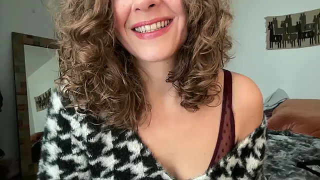 leahsparkles online show from 11.03.25