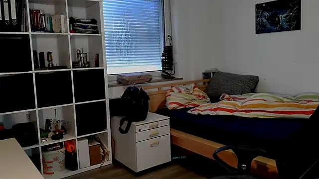 Snapshot of DYasmin69 chatting on 03.21.25 DYasmin69 online show from 03.21.25