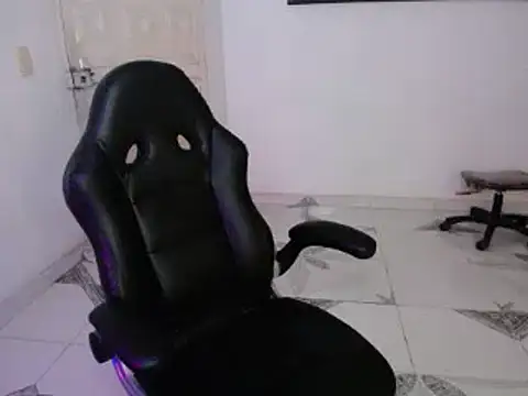 Clyde019 online show from 12.27.24