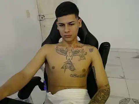 Clyde019 online show from 01.18.25