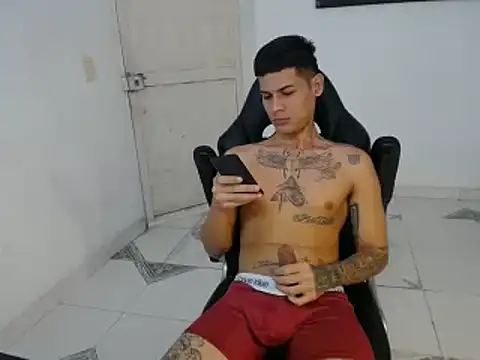 Clyde019 online show from 01.25.25