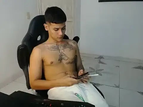 Clyde019 online show from 02.12.25