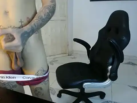 Clyde019 online show from 02.13.25