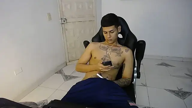 Clyde019 online show from 02.20.25