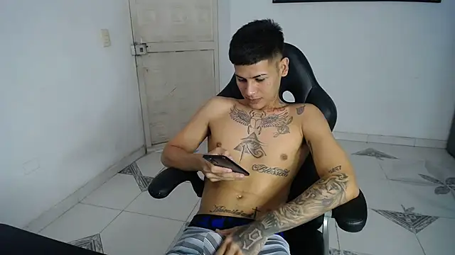 Clyde019 online show from 02.24.25