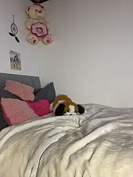 Charlotemonroe online show from 11.13.25