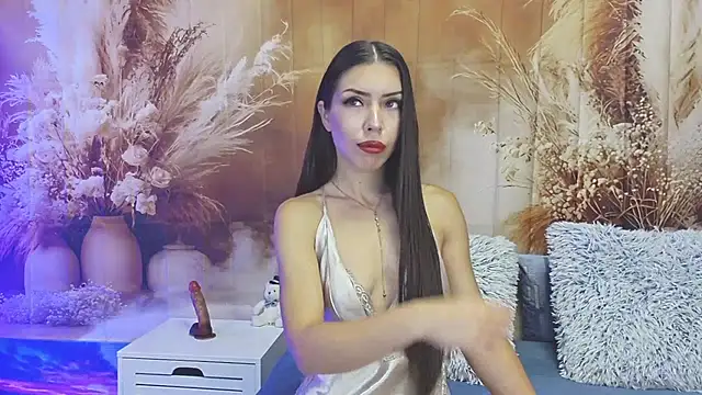 EmaLowe online show from 06.26.26