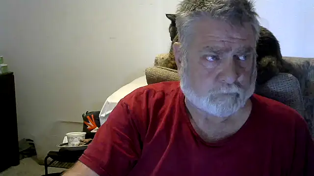 Snapshot of viejo_oso chatting on 11.30.25 viejo oso online show from 11.30.25