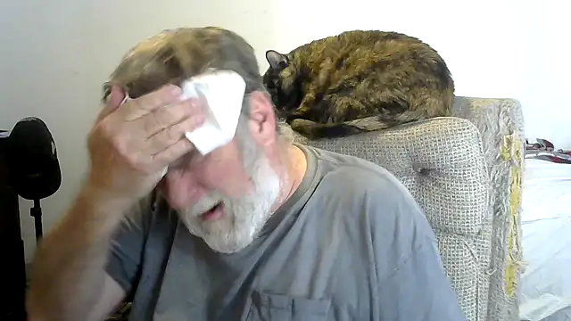 Snapshot of viejo_oso chatting on 01.31.26 viejo oso online show from 01.31.26