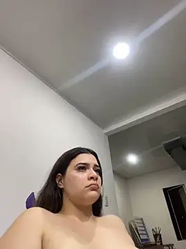 Snapshot of Sophia_cyrus11 chatting on 01.02.25 Sophia cyrus11 online show from 01.02.25