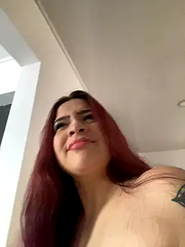 Snapshot of Sophia_cyrus11 chatting on 09.14.25 Sophia cyrus11 online show from 09.14.25