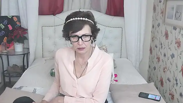 SilviaHart online show from 09.11.25