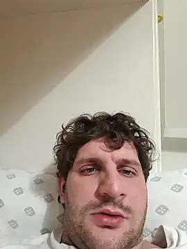 michemichemiche8 online show from 02.26.25