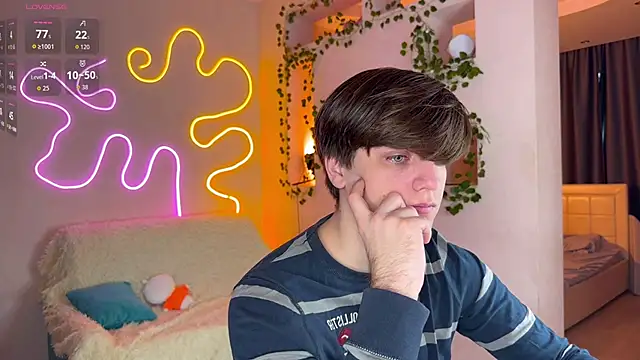 RobertAndLinela online show from 10.25.25