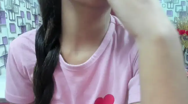 Snapshot of Somiya87 chatting on 03.14.25 Somiya87 online show from 03.14.25