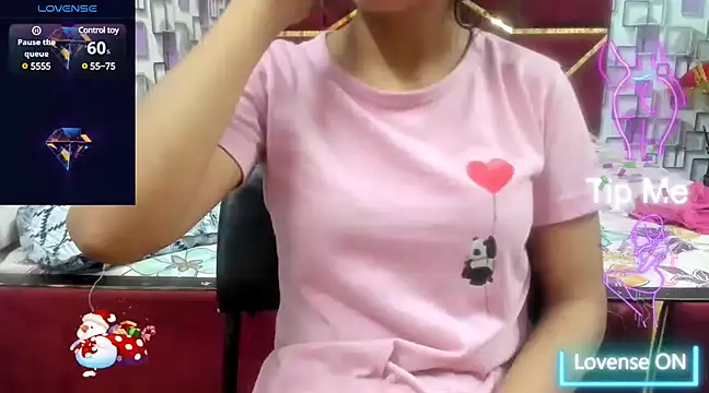 Snapshot of Somiya87 chatting on 03.19.25 Somiya87 online show from 03.19.25