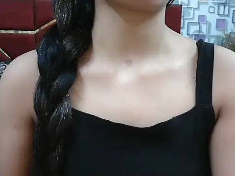 Snapshot of Somiya87 chatting on 10.24.25 Somiya87 online show from 10.24.25