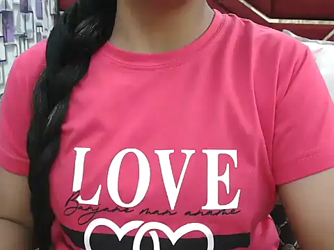 Snapshot of Somiya87 chatting on 11.12.25 Somiya87 online show from 11.12.25