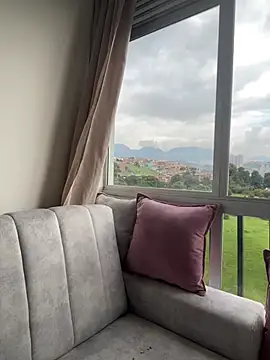 IsabellRodriguez18 online show from 02.06.26