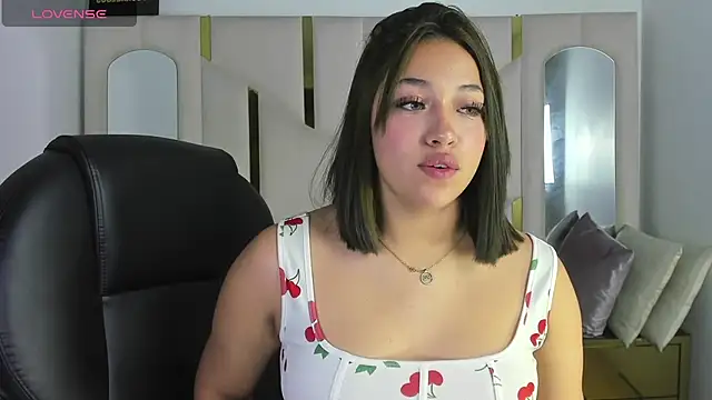 IsabellRodriguez18 online show from 02.11.26