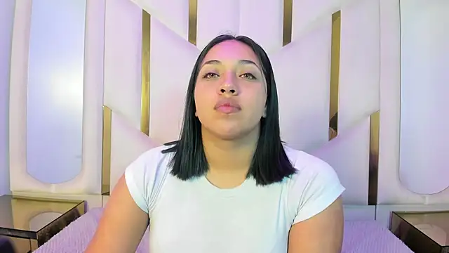 IsabellRodriguez18 online show from 05.21.26