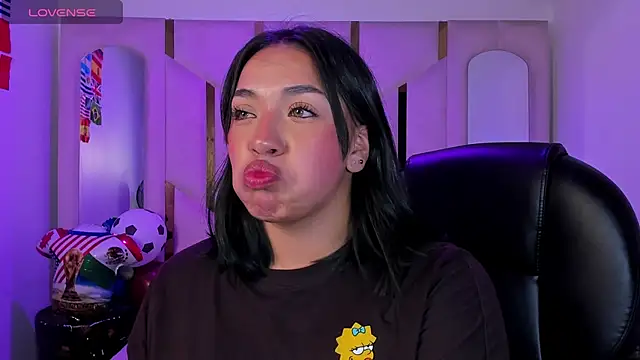 IsabellRodriguez18 online show from 06.25.26